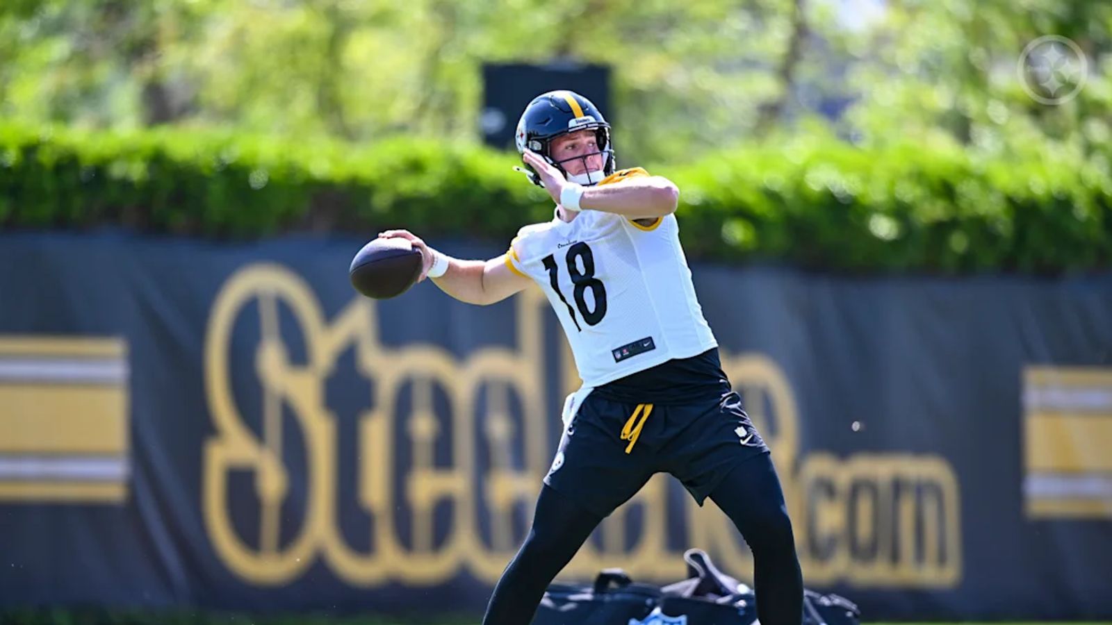 Former Steelers Linebacker Ryan Shazier Has Convincing Words About Rookie Will Howard (Steelers News). Photo by Karl Roser / Pittsburgh Steelers 