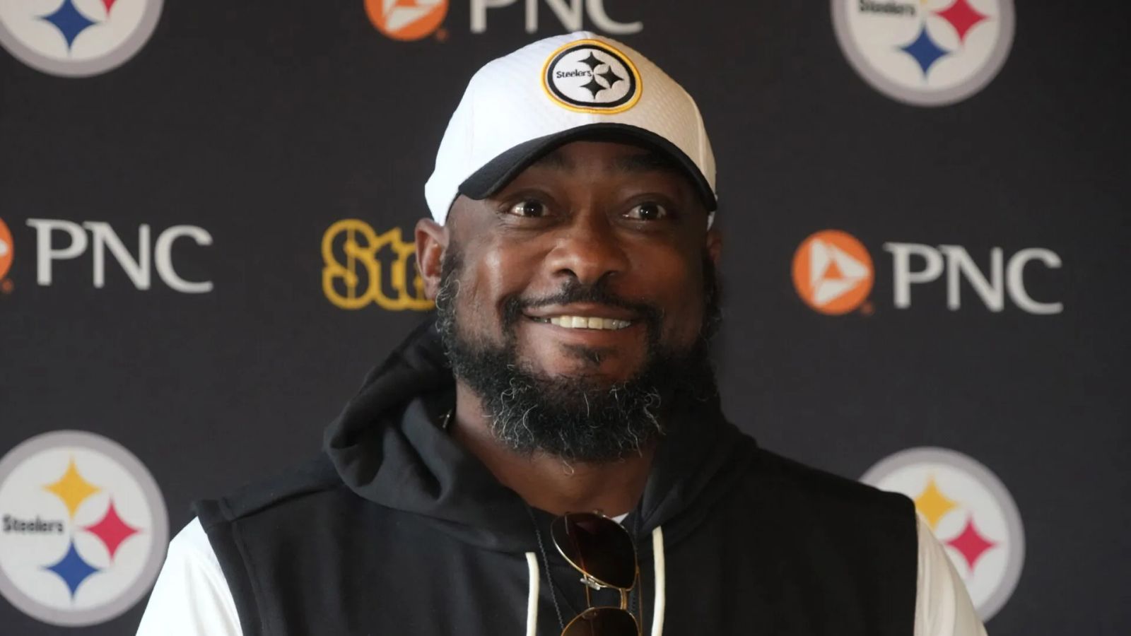 Ex-Steelers HC Mike Tomlin Has Power Questioned After Weird Recent Behavior (Steelers News). Photo by Kirby Lee / AP Photo