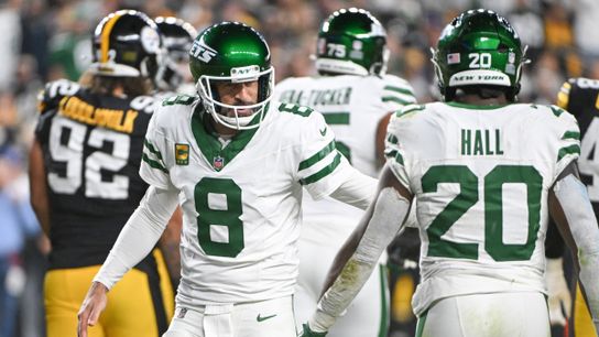 Steelers Left Waiting As Insider Blasts Aaron Rodgers For Silence (Steelers News)