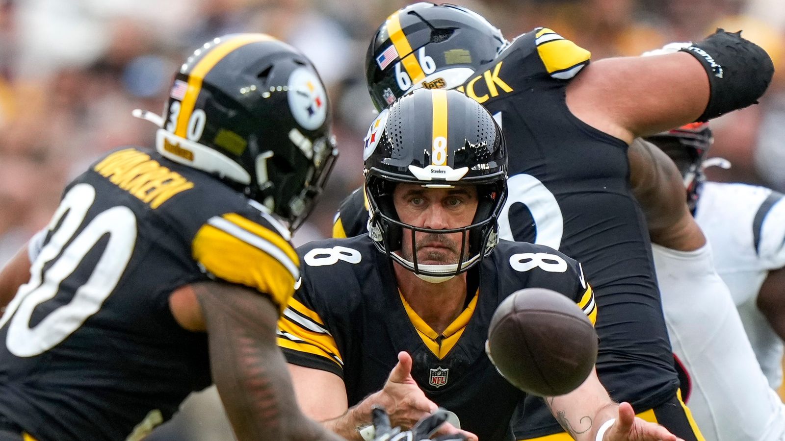 Steelers' Jaylen Warren Reveals Key To Explosive Run Game Against Bengals (Steelers News). Photo by USA TODAY Network via Reuters Connect