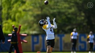 Steelers Have A Brutal Rookie Battle Brewing With Incredibly High Stakes (Steelers News). Photo by Alvsa Rubin / Pittsburah Steelers