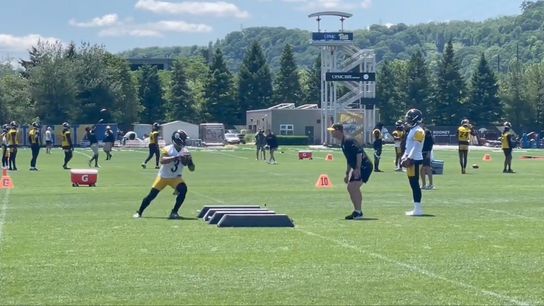 Steelers’ Russell Wilson Making It Clear He's "The Better Quarterback" Compared To Justin Fields (Steelers News)