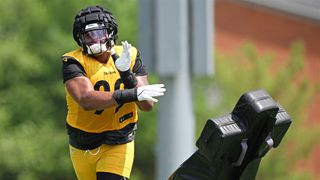Steelers' Yahya Black Opens Up About Secret Injury He Suffered During Rookie Season (Steelers News). Photo by Justin Guido / Post-Gazette