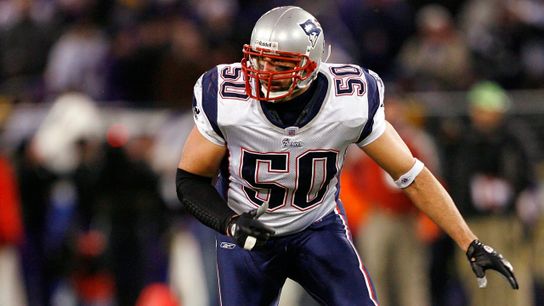 Former Steelers player Mike Vrabel playing with the New England Patriots Former Steelers player Mike Vrabel playing with the New England Patriots