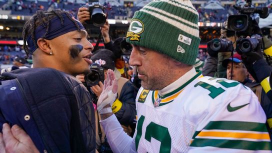 Former Bears' QB Justin Fields and former Packers' QB Aaron Rodgers during an NFC North matchup Former Bears' QB Justin Fields and former Packers' QB Aaron Rodgers during an NFC North matchup
