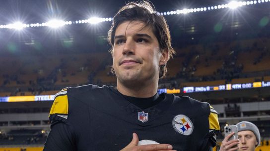 Steelers Continue To Face Uncertain Future At Quarterback: "This Is The Same Mason Rudolph Who In 2019 Lost His Job To Duck Hodges". Photo by Sky Sports