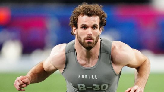 Steelers' Payton Wilson Putting Teams On Notice: "I'm One Of The Best Cover Linebackers In The World". Photo by Kirby Lee / USA TODAY