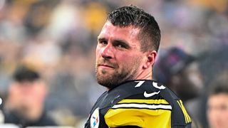 Report: Steelers' TJ Watt Will Not Be Attending Mandatory Minicamp Amidst Looming Contract Negotiations (Steelers News). Photo by Barry Reeger / Imagn Images